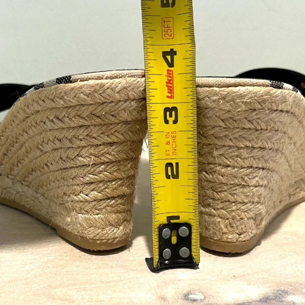 Burberry Black Patent Leather & Nova Check Espadrille Wedge Sandals Sz 4… NWOB - Picture 13 of 15